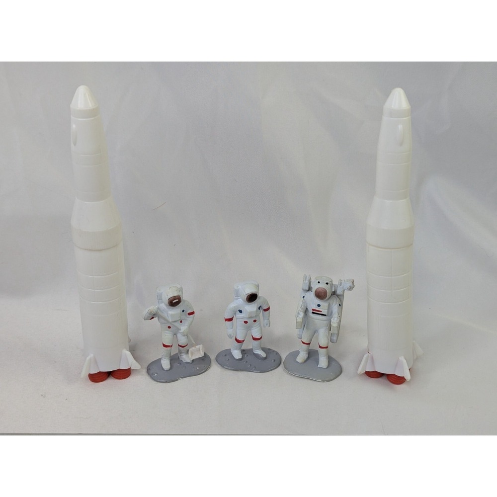 Astronaut Figures Rocket Space Shuttle Lot Damage K&M